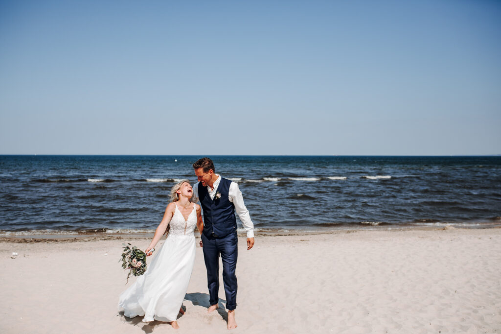 Hochzeit an der Ostsee mit atemberaubenden Fotos