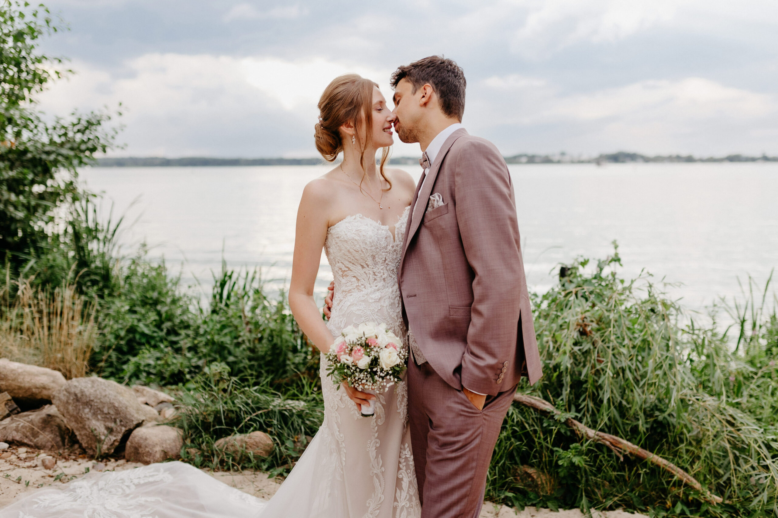 EineLiebeLang Hochzeitsfoto Strandhochzeit Caputh